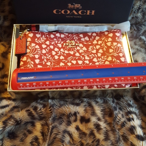 Brand new Coach wristlet - Picture 5 of 5